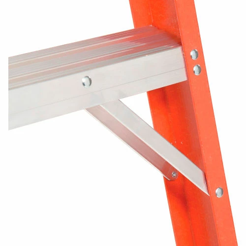 Werner 6' Fiberglass Platform Step Ladder 300 lb. Cap - P6206 14 Werner 6' Fiberglass Platform Step Ladder 300 lb. Cap - P6206 - Image 12