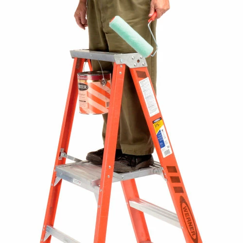 Werner 10' Fiberglass Platform Step Ladder 300 lb. Cap - P6210 8 Werner 10' Fiberglass Platform Step Ladder 300 lb. Cap - P6210 - Image 6