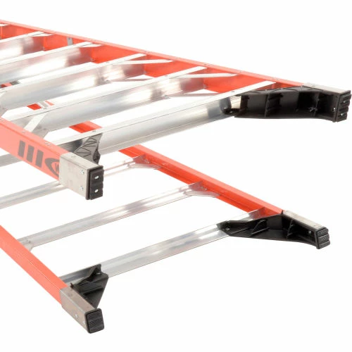 Werner 10' Fiberglass Platform Step Ladder 300 lb. Cap - P6210 11 Werner 10' Fiberglass Platform Step Ladder 300 lb. Cap - P6210 - Image 9