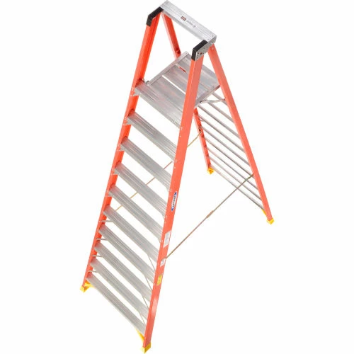 Werner 10' Fiberglass Platform Step Ladder 300 lb. Cap - P6210 12 Werner 10' Fiberglass Platform Step Ladder 300 lb. Cap - P6210 - Image 10