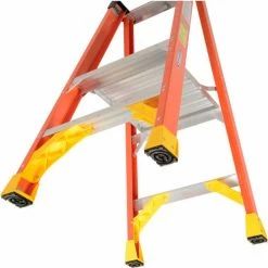 Werner 2' Fiberglass Platform Step Ladder 300 lb. Cap - P6202 -Ladders Sales Store 640732 10