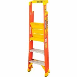 Werner 3' Type 1A Fiberglass Podium Ladder - PD6203 -Ladders Sales Store 640771 07