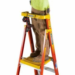Werner 3' Type 1A Fiberglass Podium Ladder - PD6203 -Ladders Sales Store 640771 15