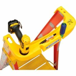 Werner 4' Type 1A Fiberglass Podium Ladder - PD6204 -Ladders Sales Store 640772 04