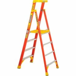 Werner 4' Type 1A Fiberglass Podium Ladder - PD6204 -Ladders Sales Store 640772 06