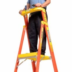 Werner 8' Type 1A Fiberglass Podium Ladder - PD6208 23 Werner 8' Type 1A Fiberglass Podium Ladder - PD6208 -Ladders Sales Store 640774 04