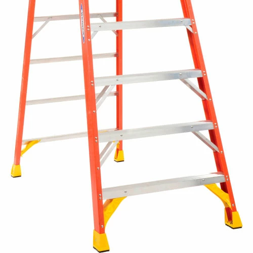 Werner 8' Type 1A Fiberglass Podium Ladder - PD6208 10 Werner 8' Type 1A Fiberglass Podium Ladder - PD6208 - Image 8