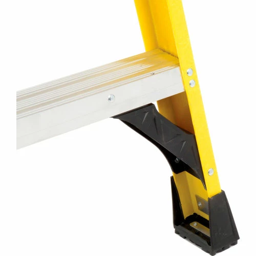 Werner 3' Type 1AA Fiberglass Podium Ladder - PD7303 12 Werner 3' Type 1AA Fiberglass Podium Ladder - PD7303 - Image 10
