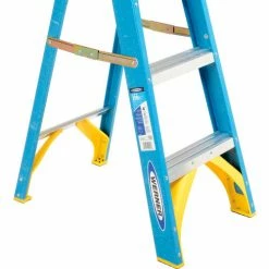 Werner 4' Fiberglass Step Ladder w/ Plastic Tool Tray - 6004 -Ladders Sales Store 942800 05