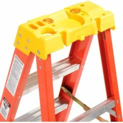 Werner 4' Fiberglass Step Ladder w/ Plastic Tool Tray 300 lb. Cap - 6204 -Ladders Sales Store 942808 05