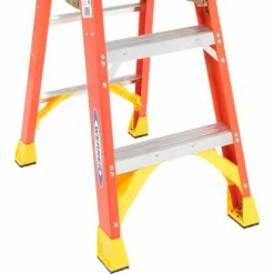 Werner 4' Fiberglass Step Ladder w/ Plastic Tool Tray 300 lb. Cap - 6204 -Ladders Sales Store 942808 07