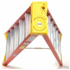 Werner 6' Fiberglass Step Ladder w/ Plastic Tool Tray 300 lb. Cap - 6206 -Ladders Sales Store 942810 41