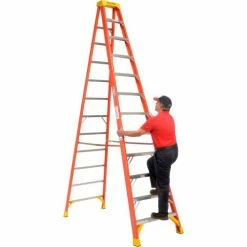 Werner 12' Fiberglass Step Ladder w/ Plastic Tool Tray 300 lb. Cap - 6212 -Ladders Sales Store 942816 03