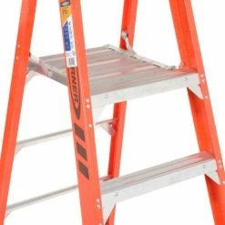 Werner 4' Fiberglass Platform Step Ladder 375 lb. Cap - P7404 24 Werner 4' Fiberglass Platform Step Ladder 375 lb. Cap - P7404 -Ladders Sales Store 942834 06