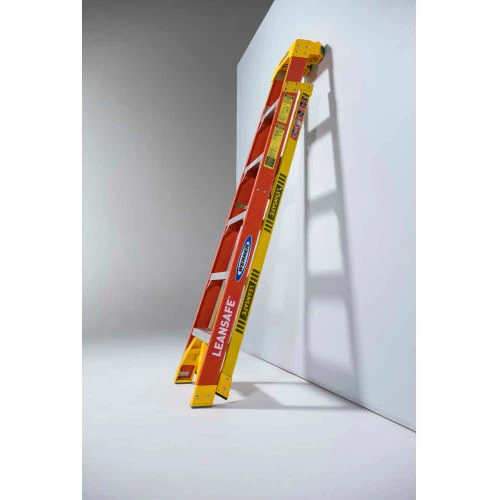 Werner 12' Fiberglass Leansafe Ladder w/ Plastic Tool Tray, 300 lb. Cap - L6212 5 Werner 12' Fiberglass Leansafe Ladder w/ Plastic Tool Tray, 300 lb. Cap - L6212 - Image 3