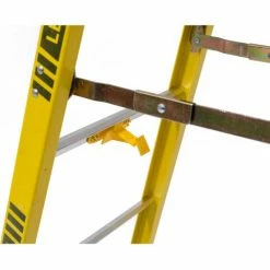 Werner 8' Fiberglass Leansafe Ladder w/ Plastic Tool Tray, 300 lb. Cap - L6208 -Ladders Sales Store L6200 FI Latch 3