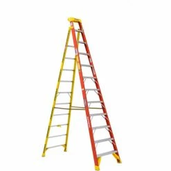 Werner 12' Fiberglass Leansafe Ladder w/ Plastic Tool Tray, 300 lb. Cap - L6212