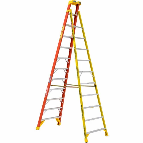 Werner 12' Fiberglass Leansafe Ladder w/ Plastic Tool Tray, 300 lb. Cap - L6212 4 Werner 12' Fiberglass Leansafe Ladder w/ Plastic Tool Tray, 300 lb. Cap - L6212 - Image 2