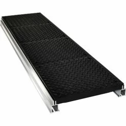 Wearwell® FOUNDATION Diamond-Plate Platform KIT 4"H x 18"W x 18"L