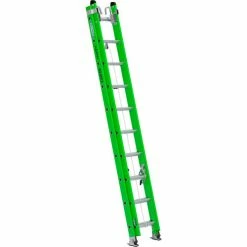 Werner 20' IAA Fiberglass AERO Box Rail/Tri-Rung Extension Ladder w/ Cable Hook & V-Rung