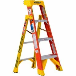 Werner 4' Fiberglass Leansafe Ladder w/ Plastic Tool Tray, 300 lb. Cap - L6204 -Ladders Sales Store WER L6204